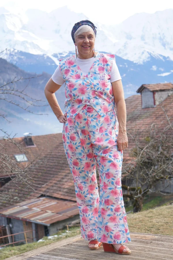 Haut femme motif floral sans manches