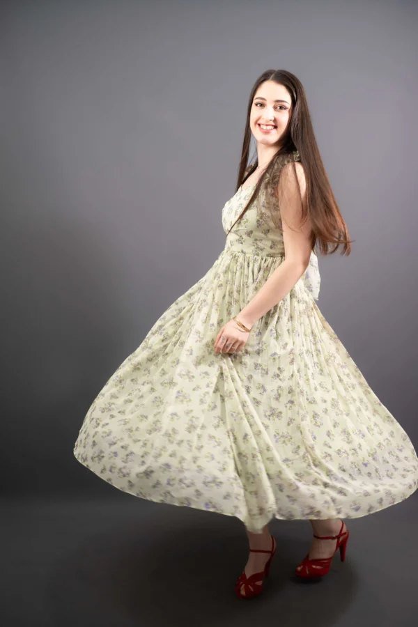 Robe Midi Romantique en Mousseline Vert Sauge